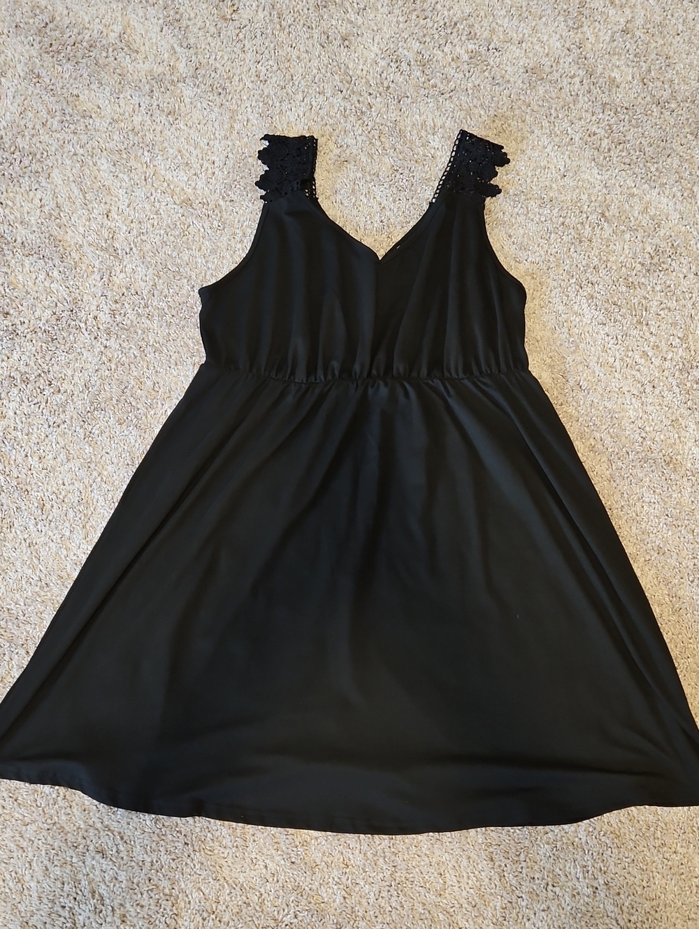 SHEIN Black Asymmetrical Lace Strap Dress